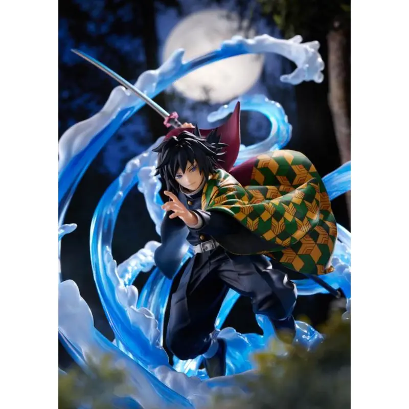 Demon Slayer: Kimetsu No Yaiba - Giyu Tomioka Dx Ver. Figurine 2