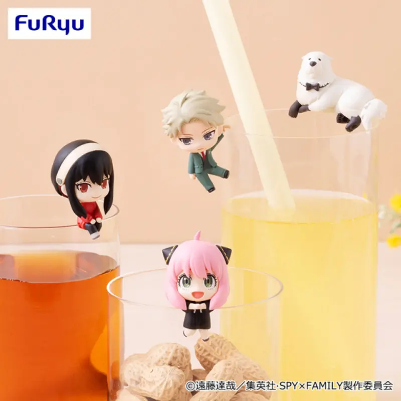 Furyu Chokotto Hikkake Petit Spy X Family Figure 1