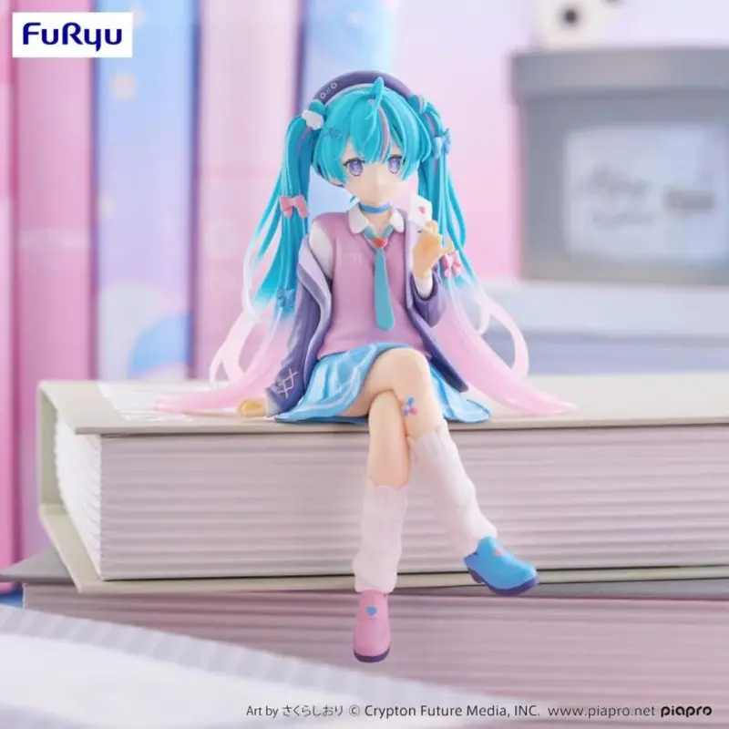 Furyu Hatsune Miku Love Blazer Navy Ver Noodle Stopper Figure 1