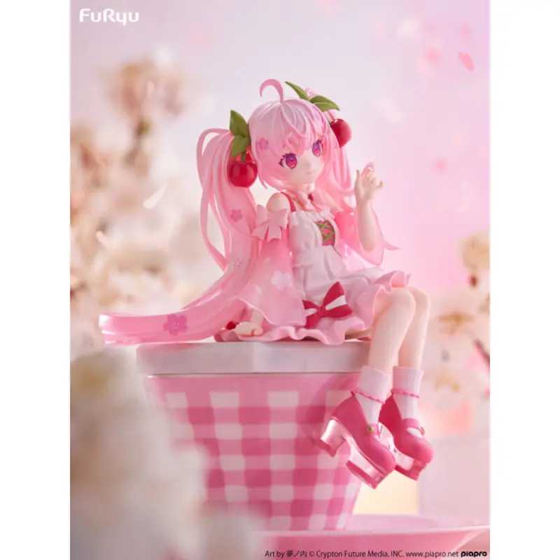 Furyu Sakura Miku 2025 Ver. Noodle Stopper Figure 2