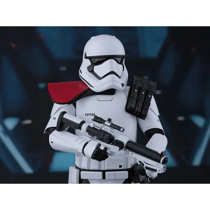 Hot Toys Mms334 First Order Stormtrooper Officer 1