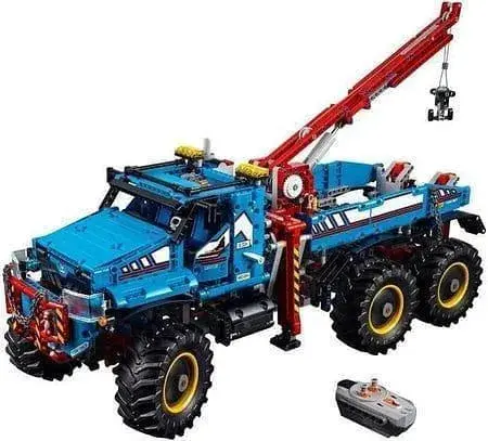 Lego 6X6 All Terrain Tow Truck 42070 Technic 2
