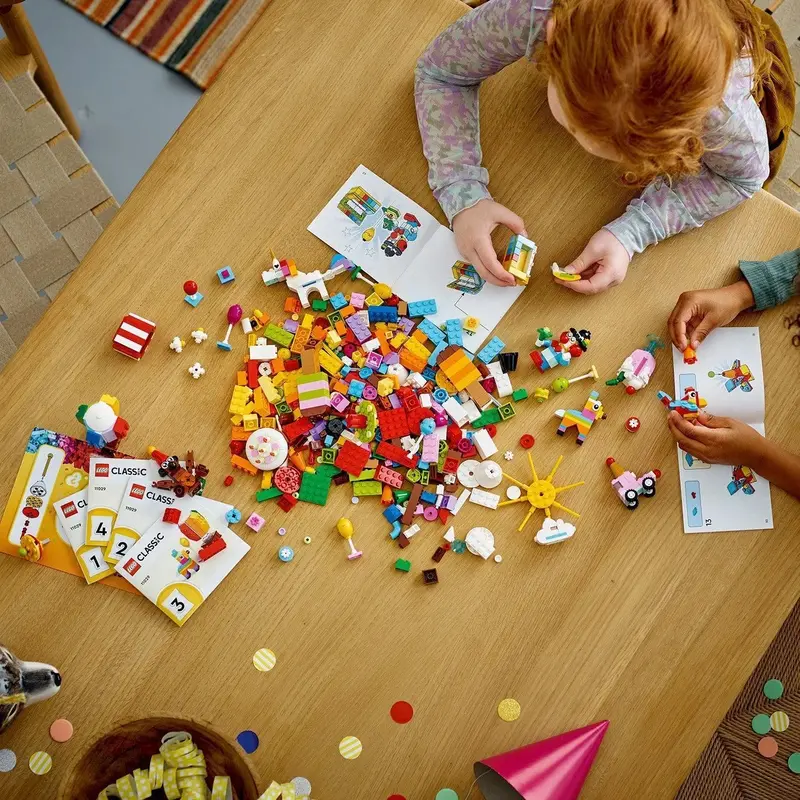 Lego Creative Party Box 11029 Classic 2