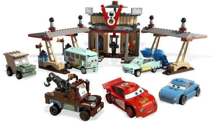 Lego Flo's V8 Cafe 8487 Cars 1