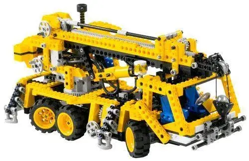 Lego Pneumatic Crane Truck 8431 Technic 1