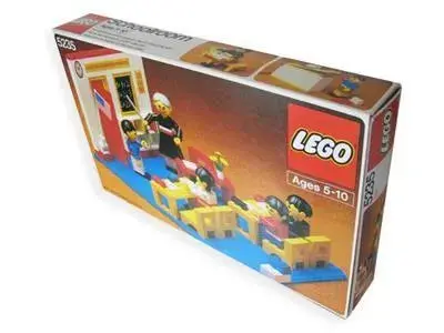 Lego Schoolroom 5235 Homemaker 1