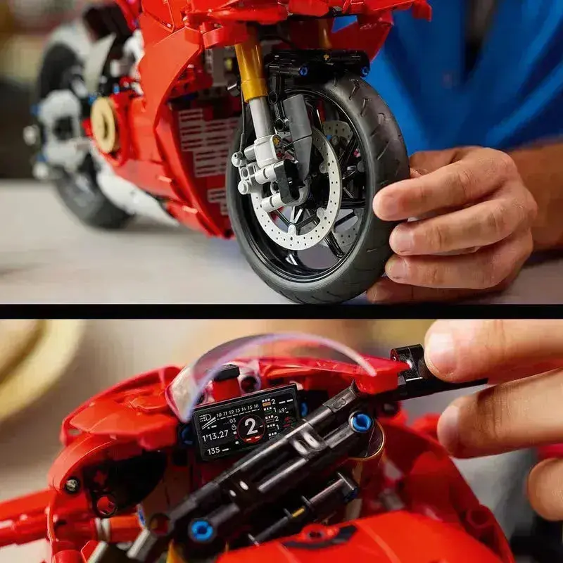 Lego The Ducati Panigale V4 S 42202 Technic 1