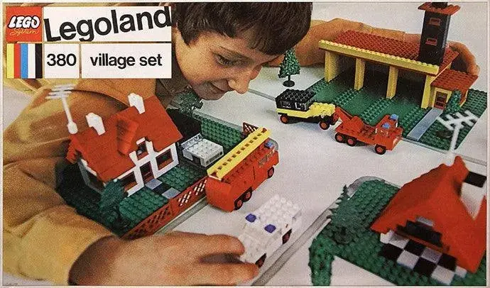 Lego Village Set 380 Legoland 1