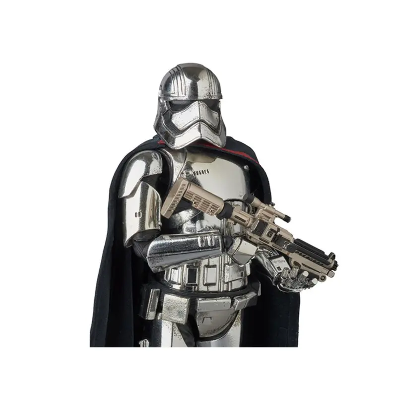 Medicom No.028 Captain Phasma Mafex Star Wars 1