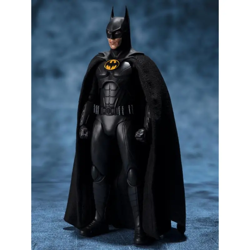 S.H.Figuarts Batman (The Flash) 1