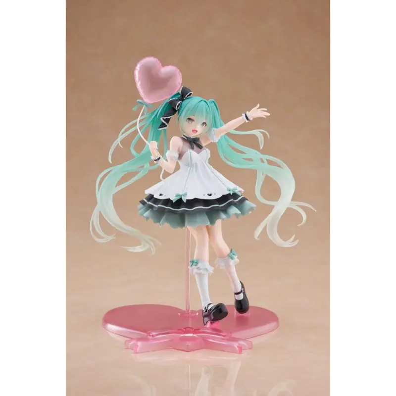 Taito Amp+ Hatsune Miku Birthday 2025 Party Ver. Figure 2
