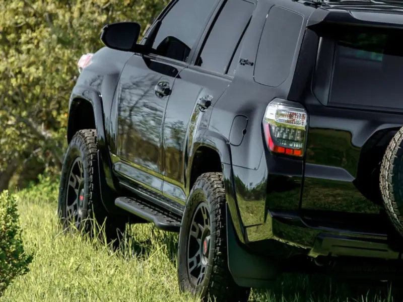 Cali Raised Bolt-On Rock Sliders For 2010–2024 Toyota 4Runner – Kick-Out Design With Powder-Coated Finish 1